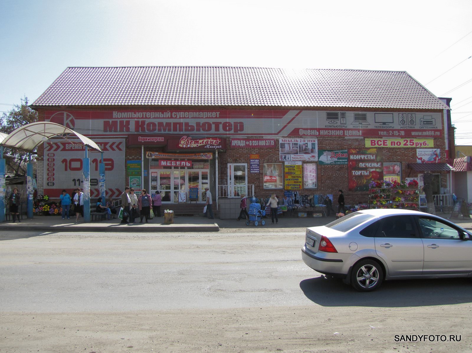 Восстановленная крыша после пожара в магазине «Светлана»